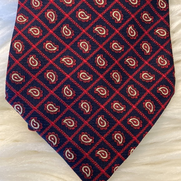 Gian Franco Ruffini Made in Italy Tie 100%silk tie in excellent condition - Picture 2 of 5